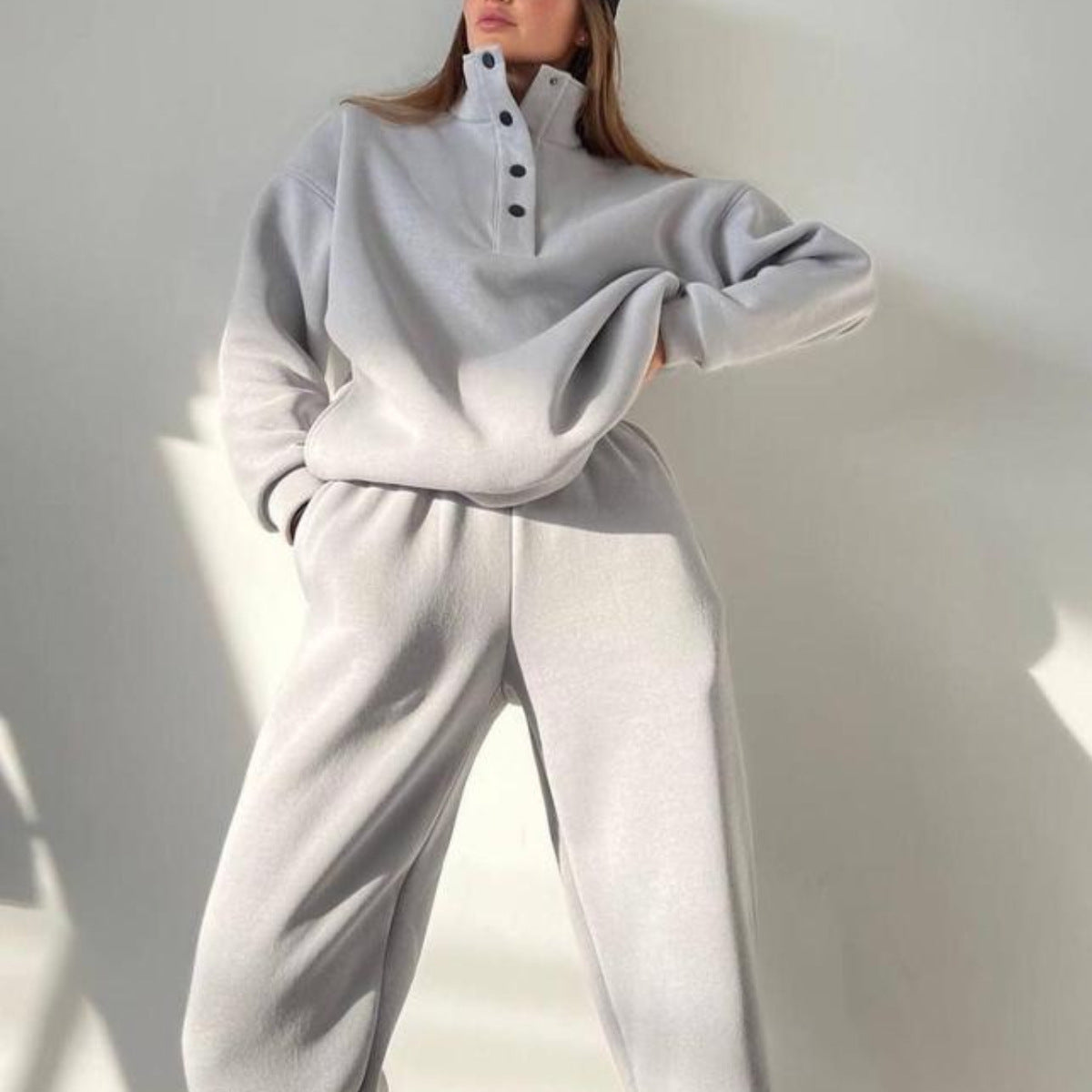 Women’s Stylish Pullover Hoodie & Pant Set Outfit